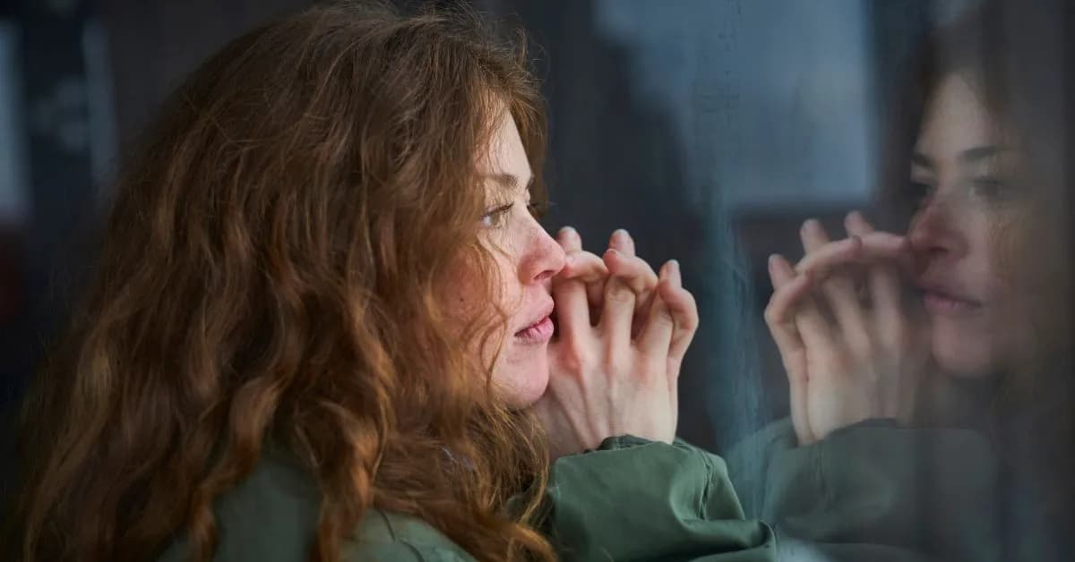 Jak pomóc osobie z fobią społeczną – skuteczne metody wsparcia